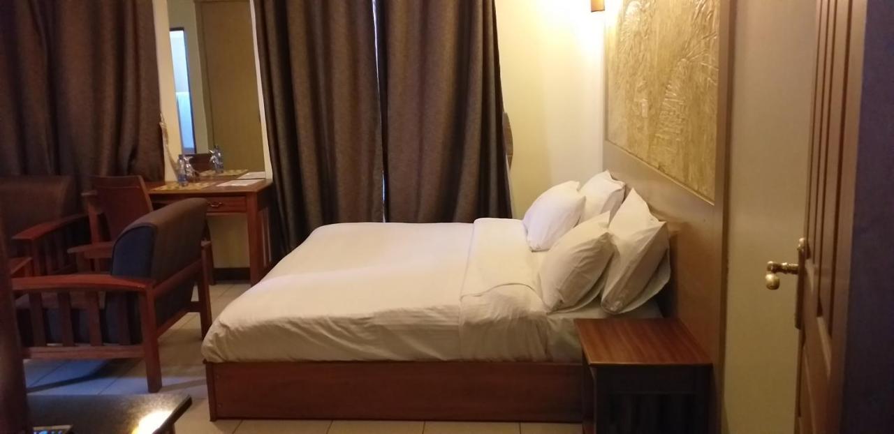 Minimalistic Studio Apartments Nairobi Esterno foto