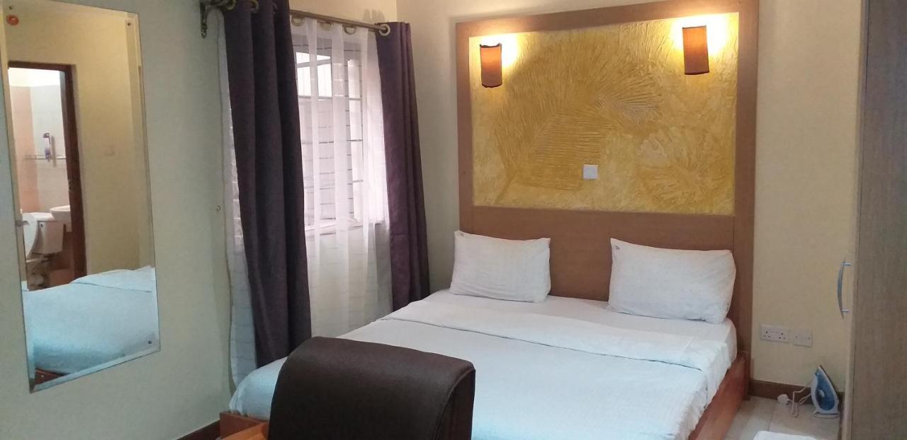 Minimalistic Studio Apartments Nairobi Esterno foto