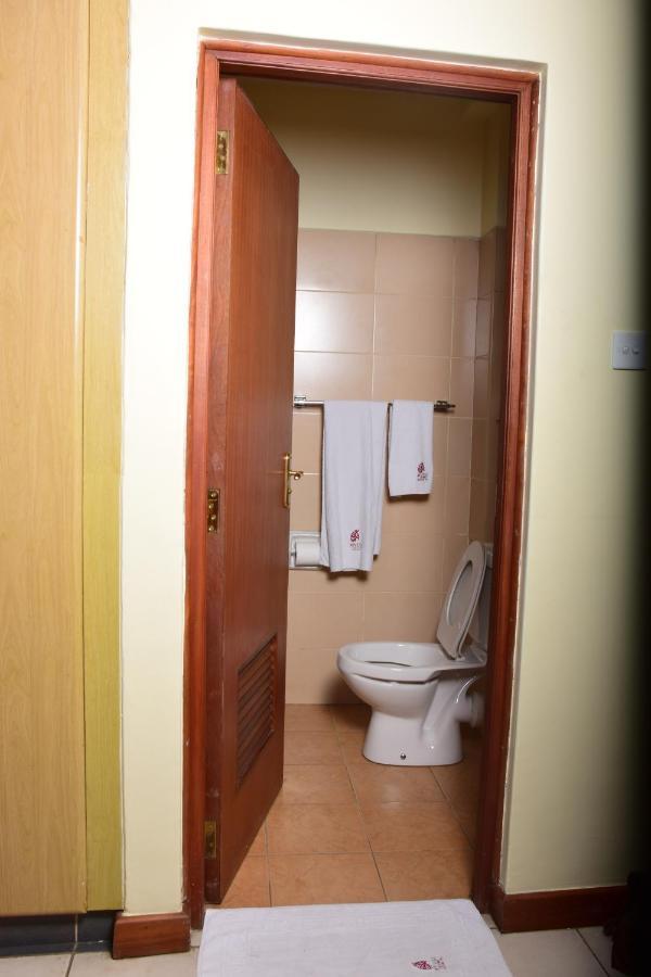 Minimalistic Studio Apartments Nairobi Esterno foto